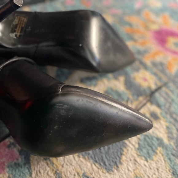 Banana Repyblic Cutout Heel Bootie barely worn ! - Picture 6 of 11